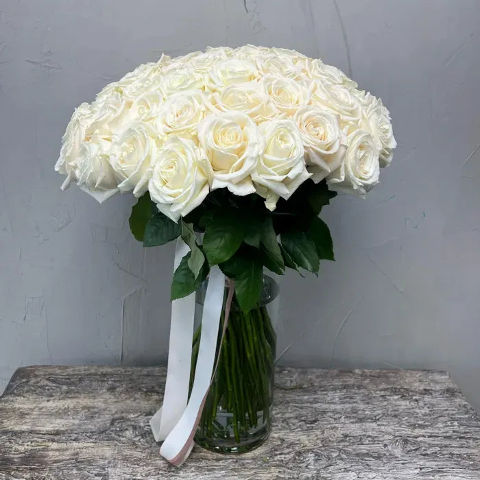 Vase Rose Arrangements