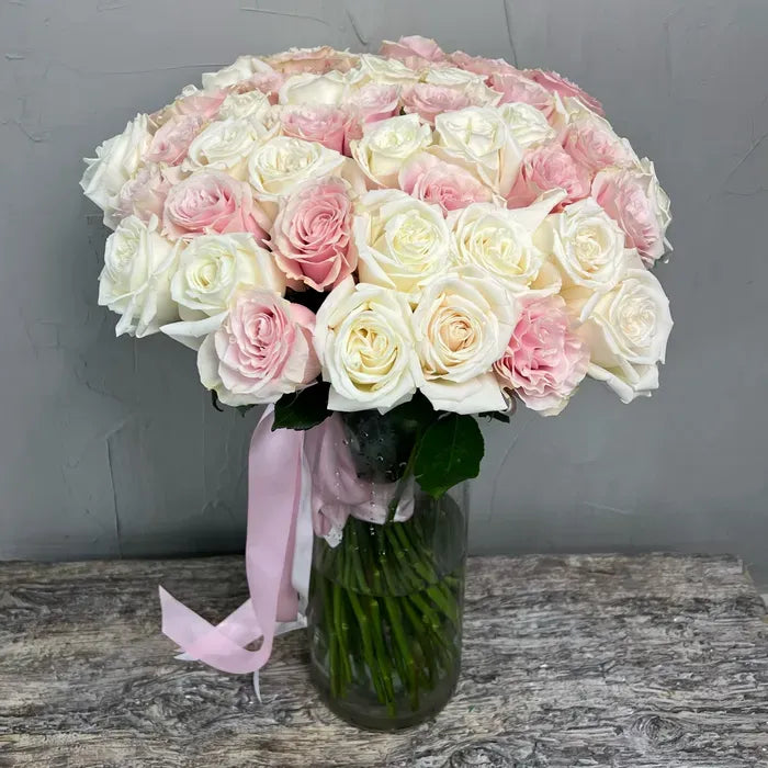 Vase Rose Arrangements